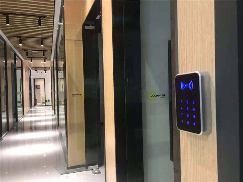 塞伯羅斯二維碼門禁現場安裝圖 塞伯羅斯二維碼門禁現場安裝圖